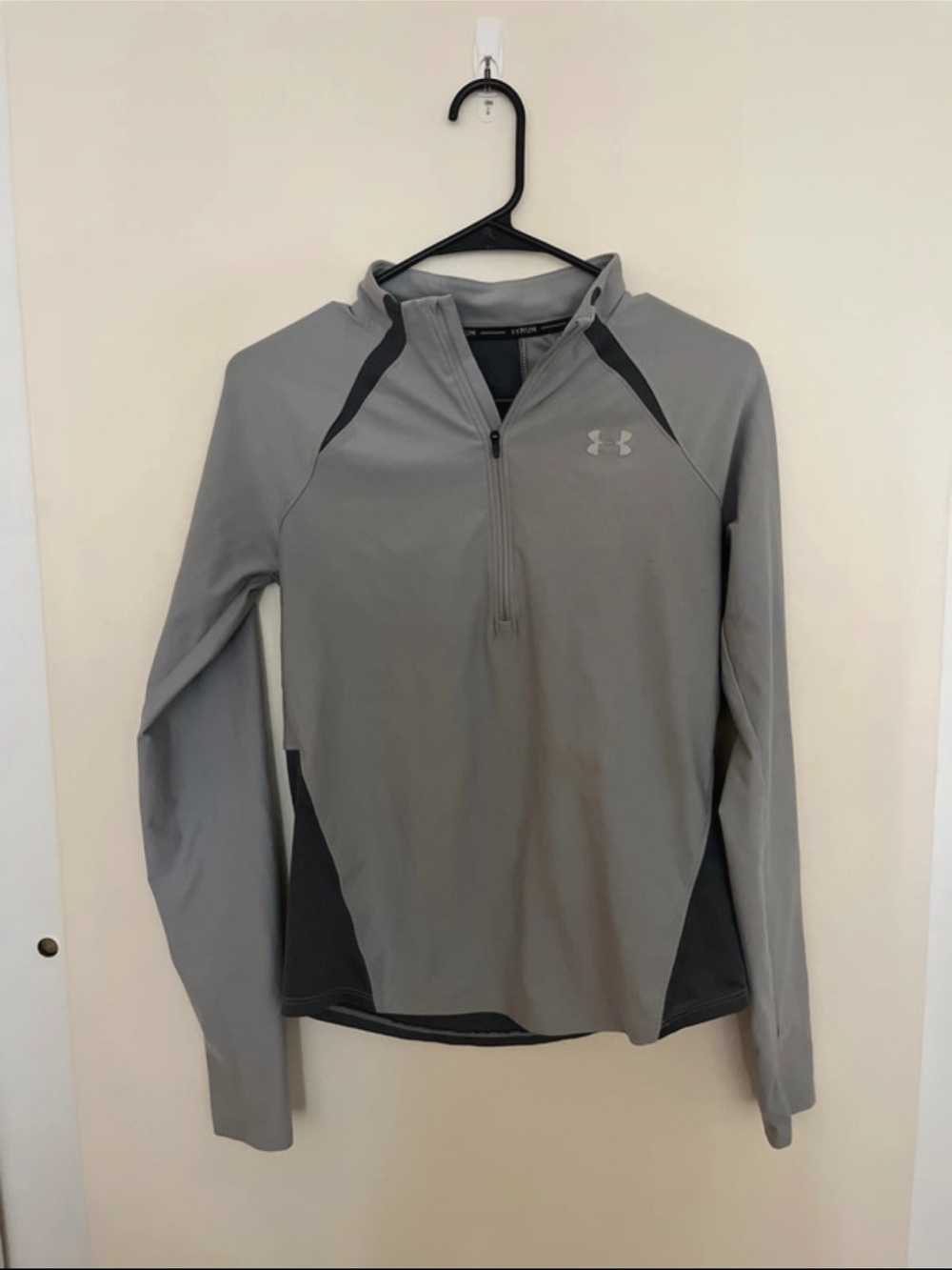 Under Armour Light Gray & Dark Gray Women's Quarter-Zip Performance Pullover